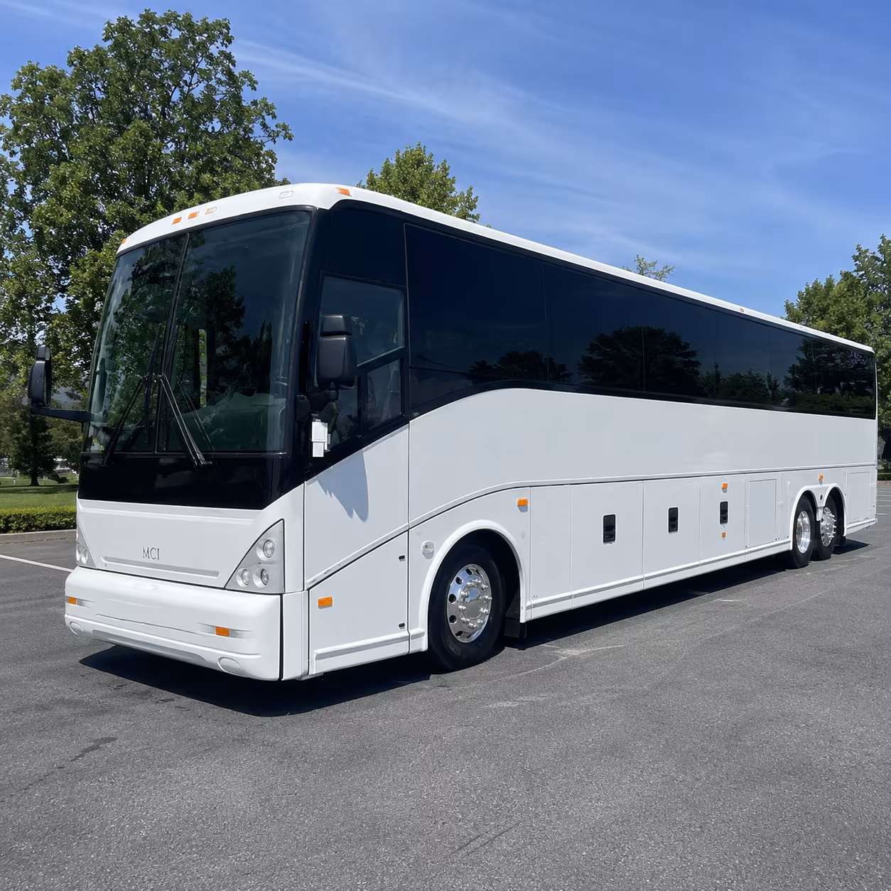 bus rental options for tuscaloosa trips