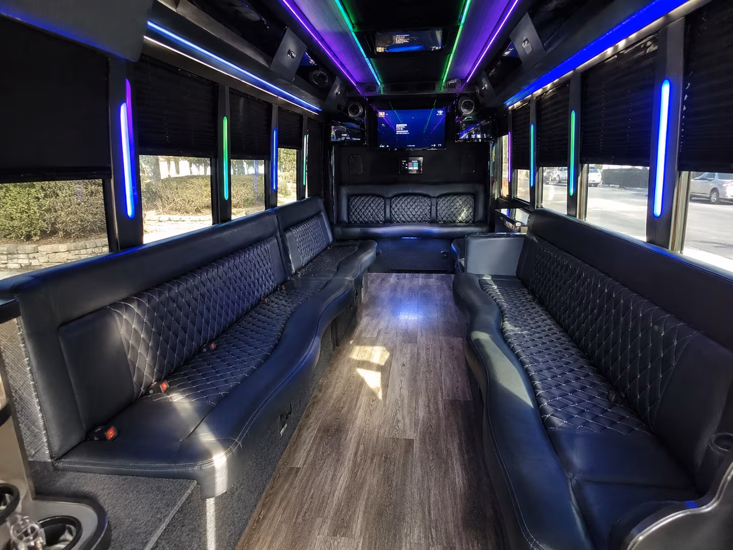 tuscaloosa 15 passenger party bus interior
