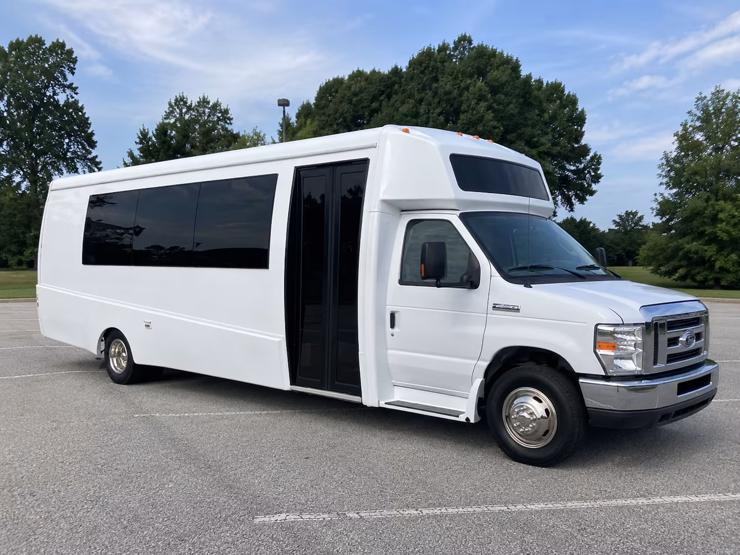 tuscaloosa 18 passenger party bus