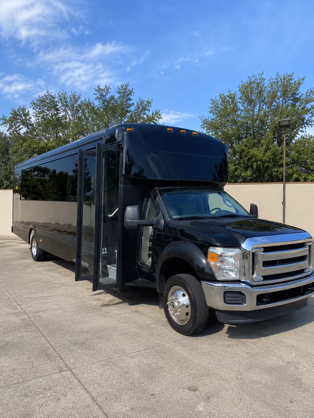 tuscaloosa 20 passenger party bus