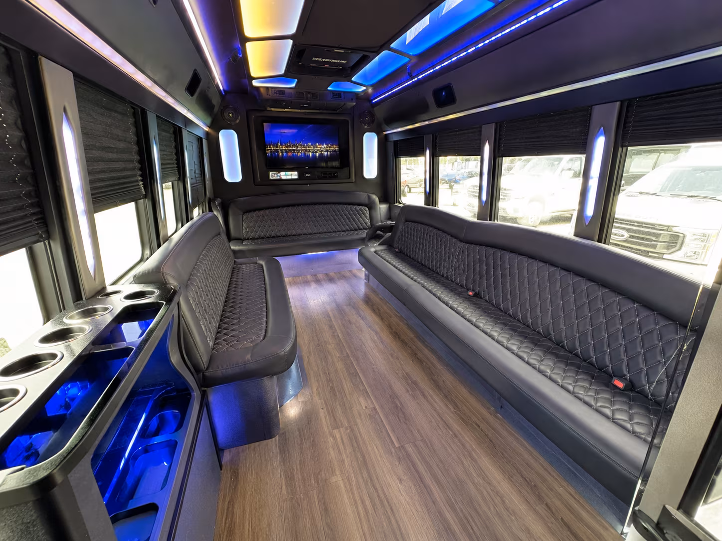 tuscaloosa sporting event party bus rental